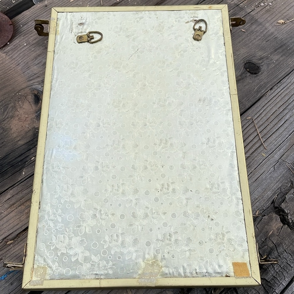 Vintage circa 1920 tri fold mirror 8x10 - Picture 9 of 9